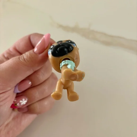 Littlest Pet Shop (LPS) French Bulldog #691 - Picture 4 of 4